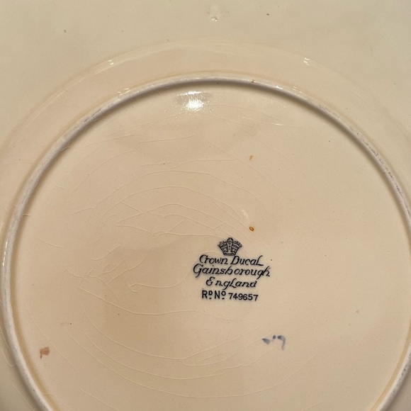 +5 Crown Ducal Gainsborough, England Floral Ctr & Band 1920s square lunch plates - Picture 8 of 8